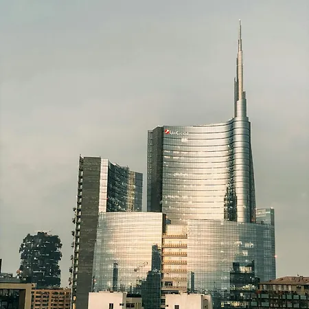 Deluxe Stile Industrial Centro Milano, Potente Wi-fi, 3 Linee Metropolitane- Collegato Direttamente Con Aeroporto Di Malpensa E Rho Fiera In 10 Minuti Lägenhet Milano